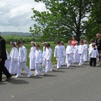 Boże Ciało - Debrza w ogrodzie u p. Krężałków i Dłużeniów 30.05.2013 r.